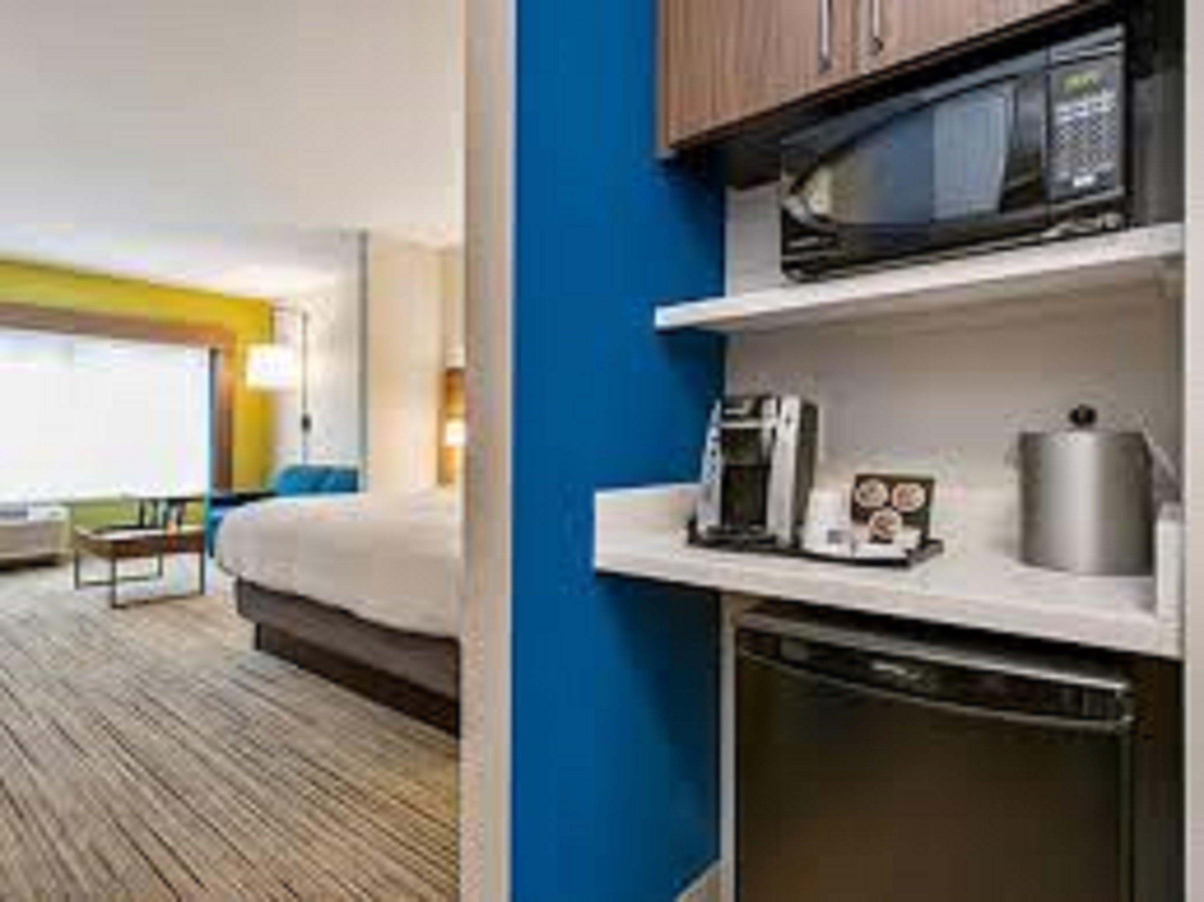 Holiday Inn Express Mccomb By Ihg Eksteriør billede